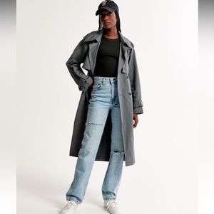 Abercrombie ultra high rise 90s straight jean size 28 6 regular